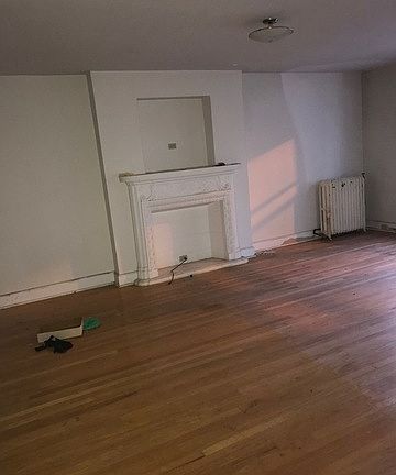 5th image of 1755 E 55th St APT 201