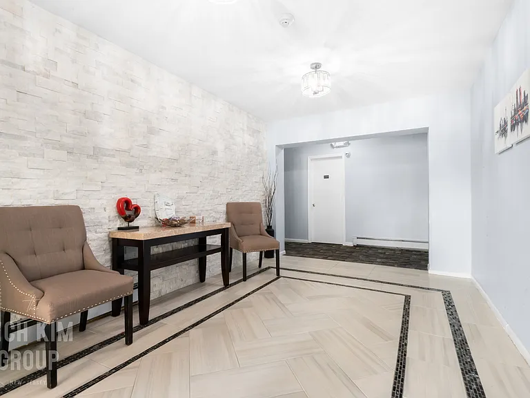 245 Anderson St #4C — Photo 10
