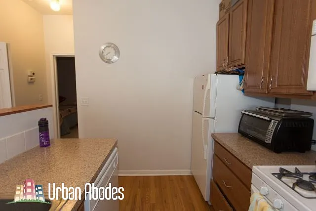 1426 W Belmont Ave #2A — Photo 9