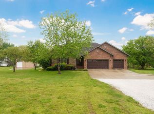 5544 N Willow Rd, Ozark, MO 65721