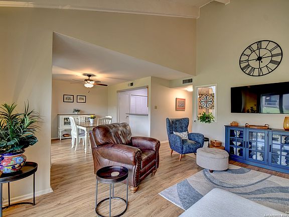 4th image of 1905 West Ln #119
