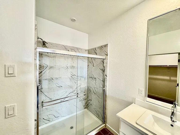 6590 E Krum Ave — Photo 17