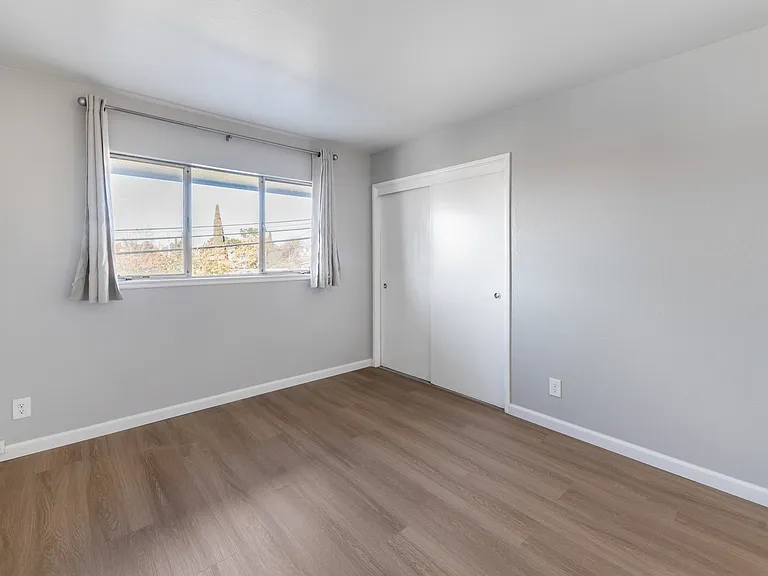 3077 Los Prados St #209 — Photo 30