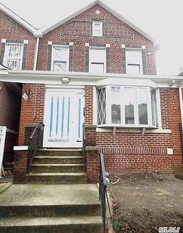1st image of 3548 72nd St