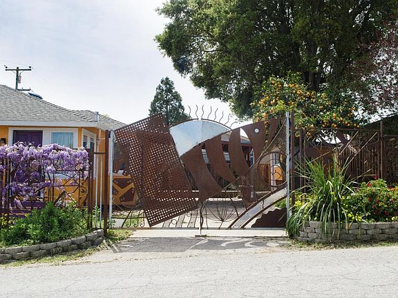2nd image of 317 Carey Ave