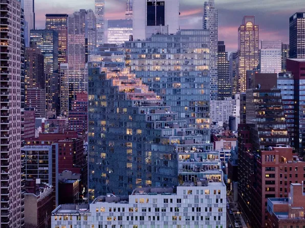 554 West 54th Street image 39 of 42