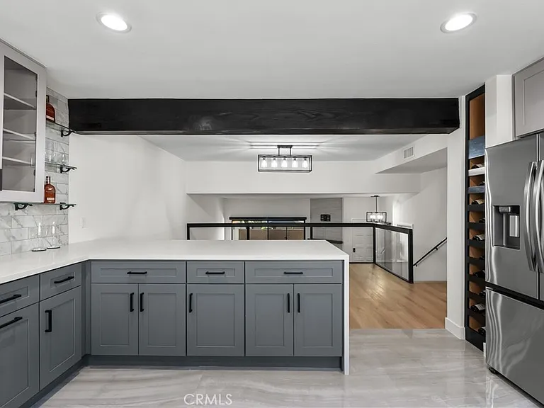 18417 Collins St #D — Photo 22