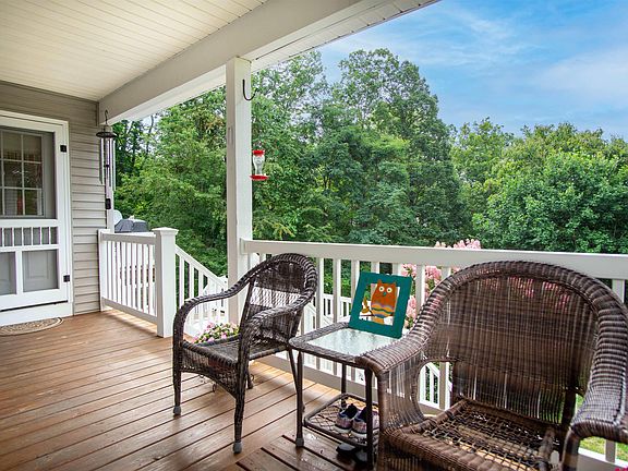 5th image of 300 Powell Mountain Ct