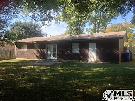 2nd image of 610 Crestfield St
