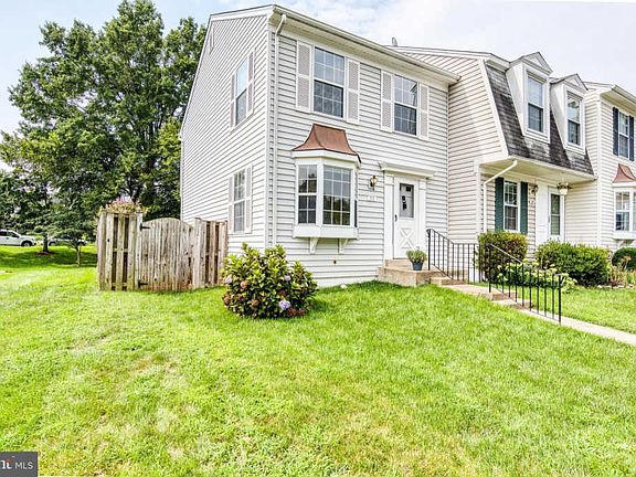 4th image of 55 Southall Ct