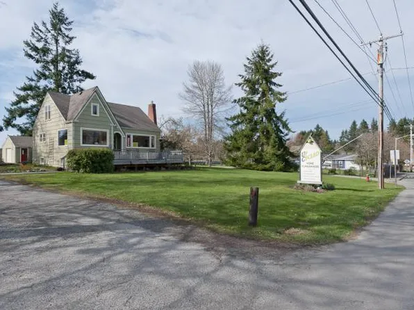 17123 Vashon Hwy SW, Vashon, WA 98070