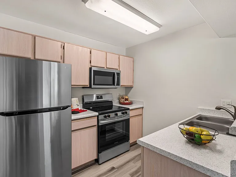 6-web-or-mls-5751 N Kolb Rd 19208-5_05202026