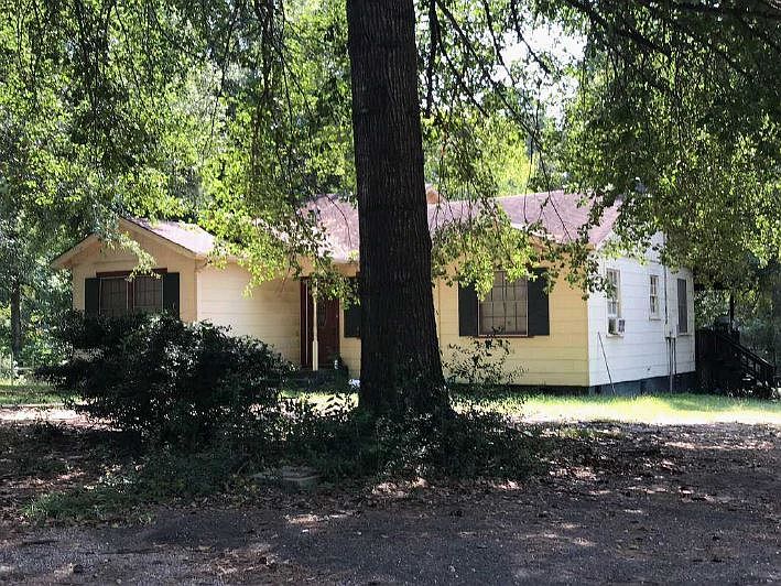 2nd image of 315 Enola Mae Dr