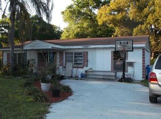2404 E 148th Ave, Lutz, FL 33549