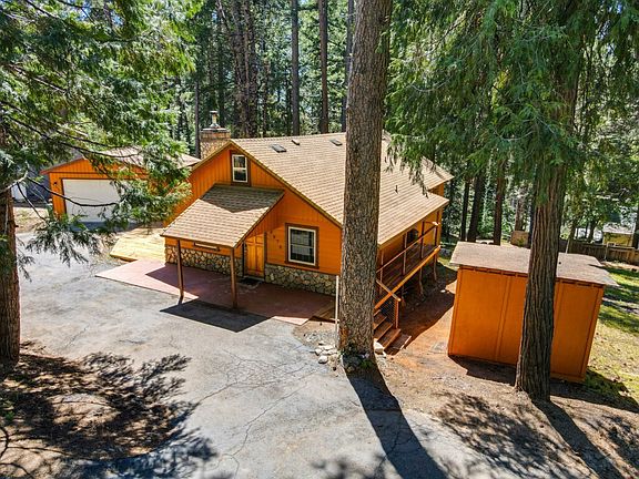 2nd image of 3072 Castlewood Cir