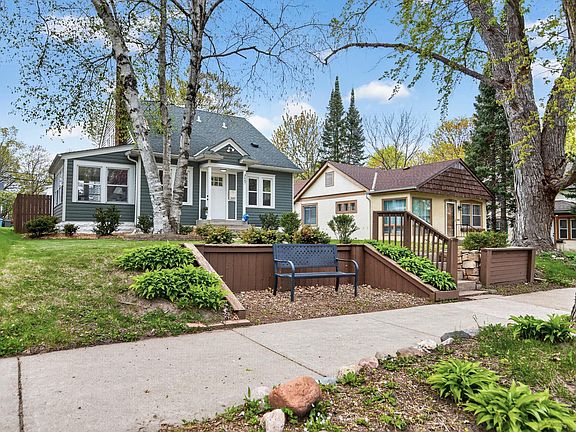 2nd image of 3647 Sheridan Ave N