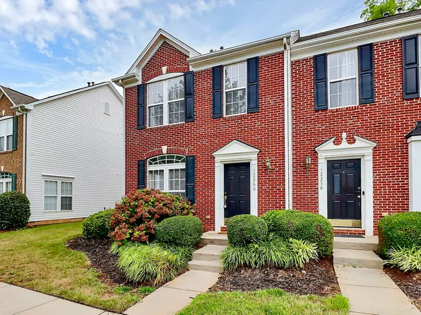 12260 Jessica Pl, Charlotte, NC 28269