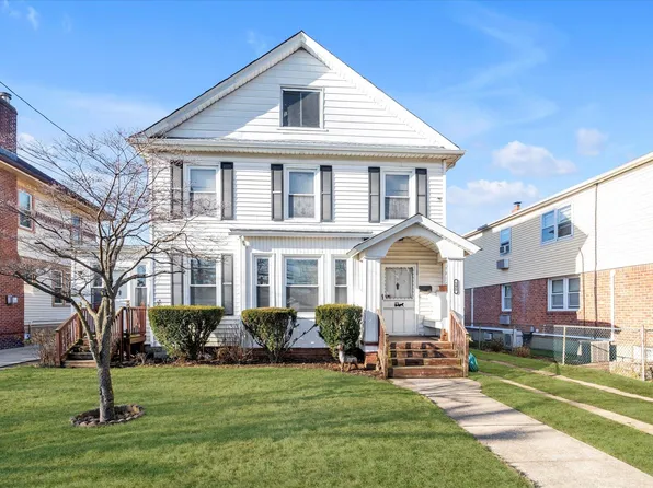 195 Hempstead Avenue, Lynbrook, NY 11563