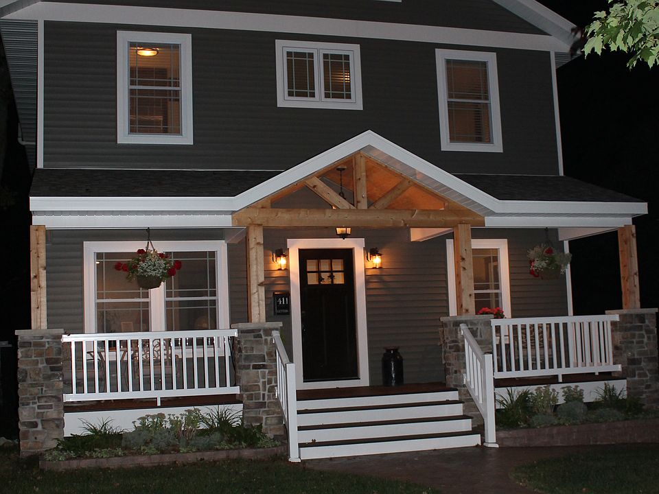 1st image of 411 E Crescent St