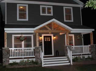 411 E Crescent St, Marquette, MI 49855