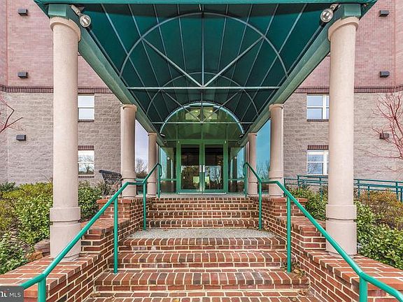 2nd image of 104 Mercer Ct #122A