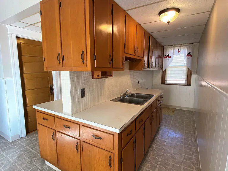 124 Dorchester St #1 — Photo 11