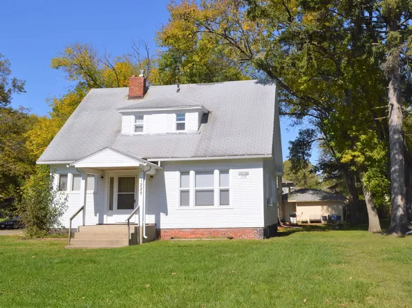 1225 Lincoln Way, Ames, IA 50010