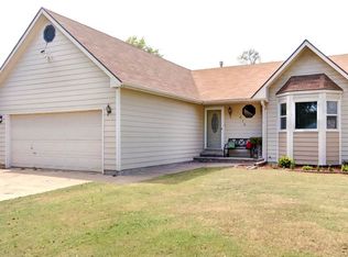 619 S Magnolia St, Newton, KS 67114