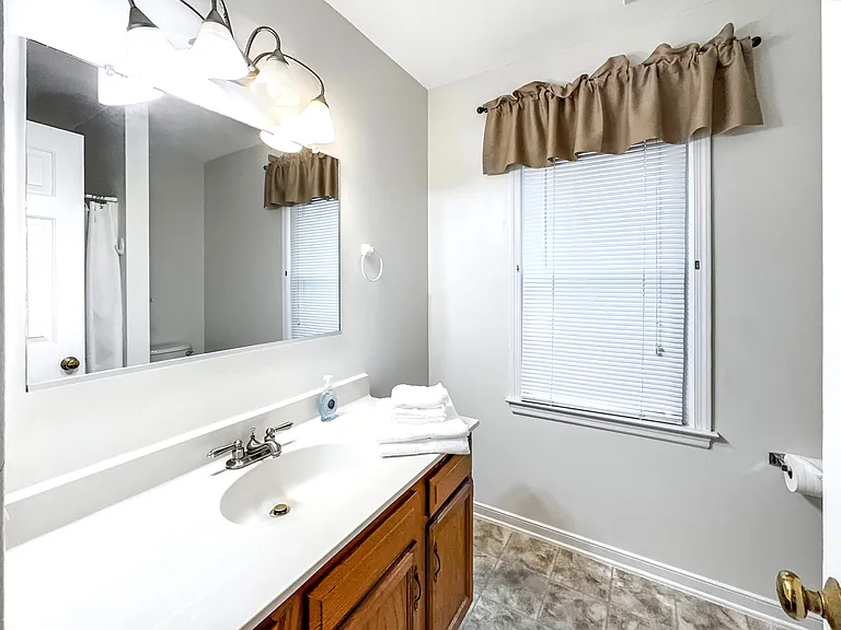 9703 Country Way Rd — Photo 12