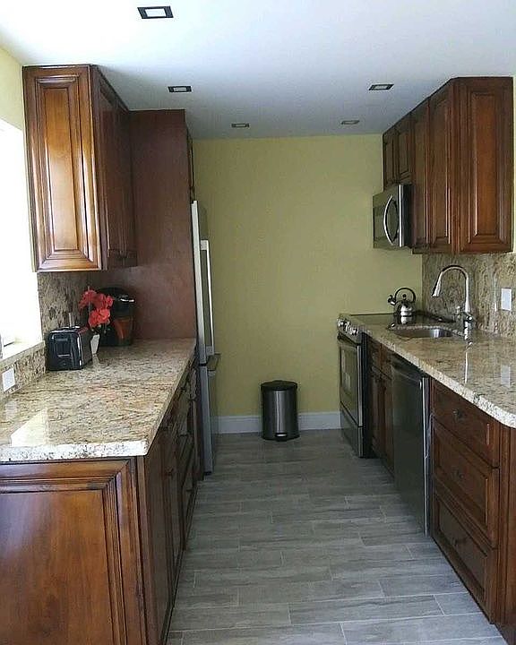 1st image of 230 NE 26th Ave #3060