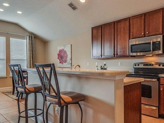 4th image of 85086 Champlain Dr