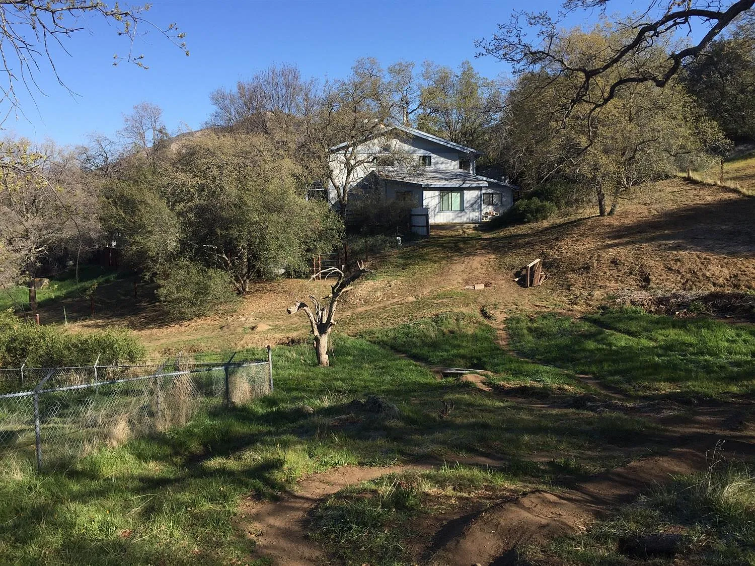 42175 Mynatt Dr photo 1
