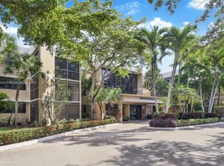 16325 Golf Club Rd, Fort Lauderdale, FL 33326