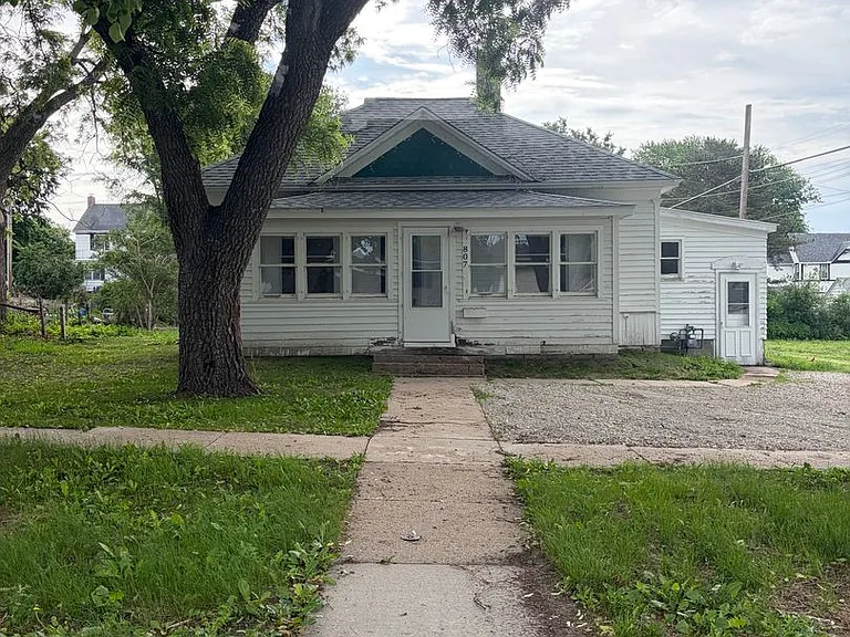 807 N St — Photo 10