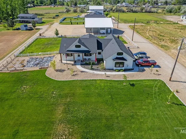 17220 Colbey Ln, Wilder, ID 83676