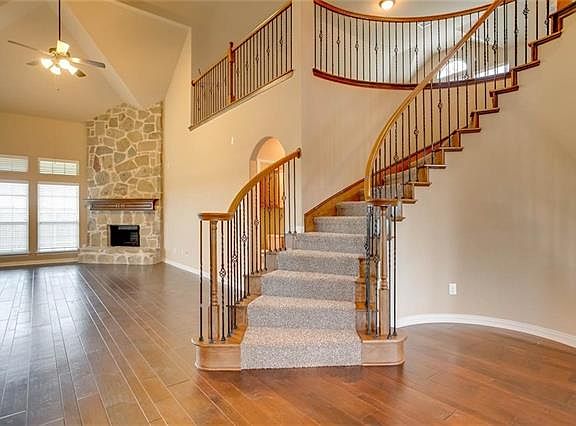 3rd image of 103 Crystal Creek Dr