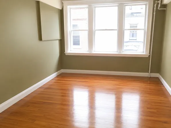 7 Lothian Rd #33, Boston, MA 02135