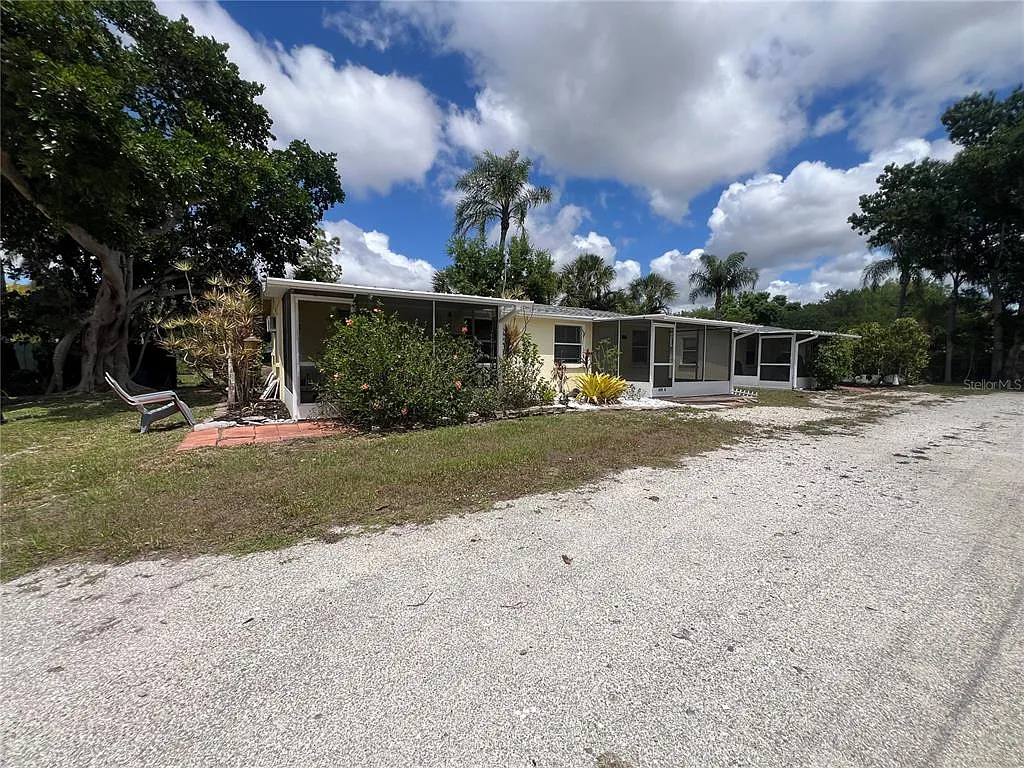 1 bed, 1.0 bath, 650 sqft, $1,325 — Photo 1