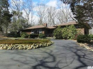 3 Picardy Ln, Syosset, NY 11791