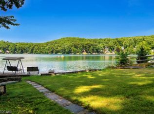 31 Upper Lakeview Ave, Ringwood, NJ 07456