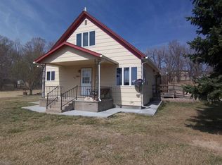 909 Hartford Dr, Stratton, NE 69043