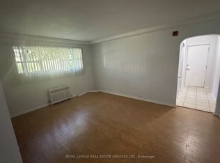 55A Long Branch Ave #101, Toronto, ON M8W 3J1