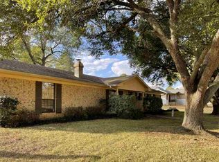 801 Davis St, Carthage, TX 75633