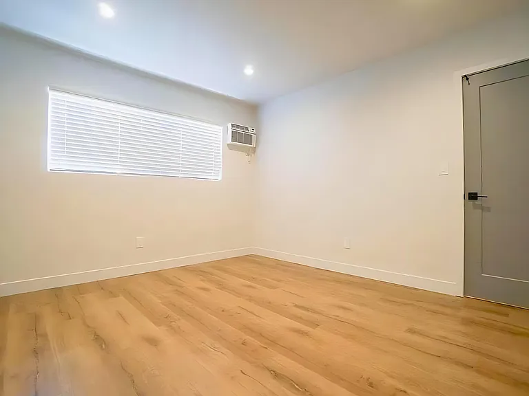 3107 S Canfield Ave #8 — Photo 10