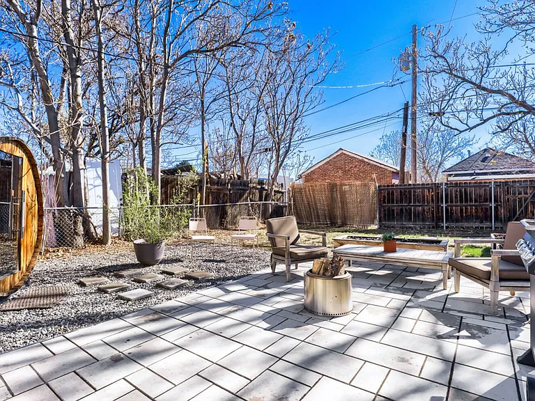4766 Williams St — Photo 12