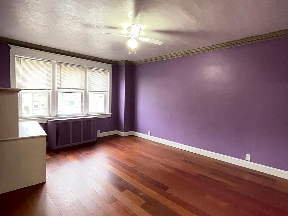 2nd image of 4406 Aldine St