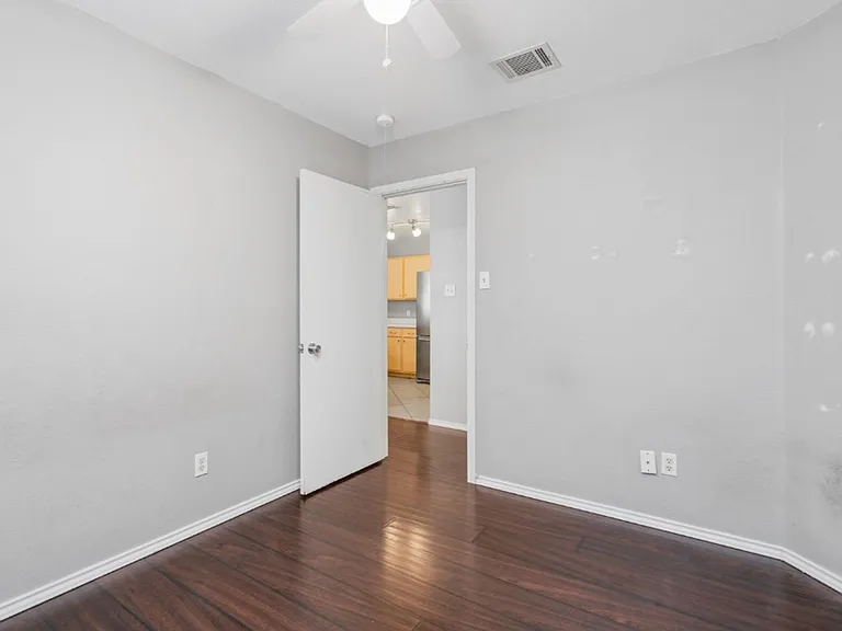 7228 Aldea Dr #B — Photo 13