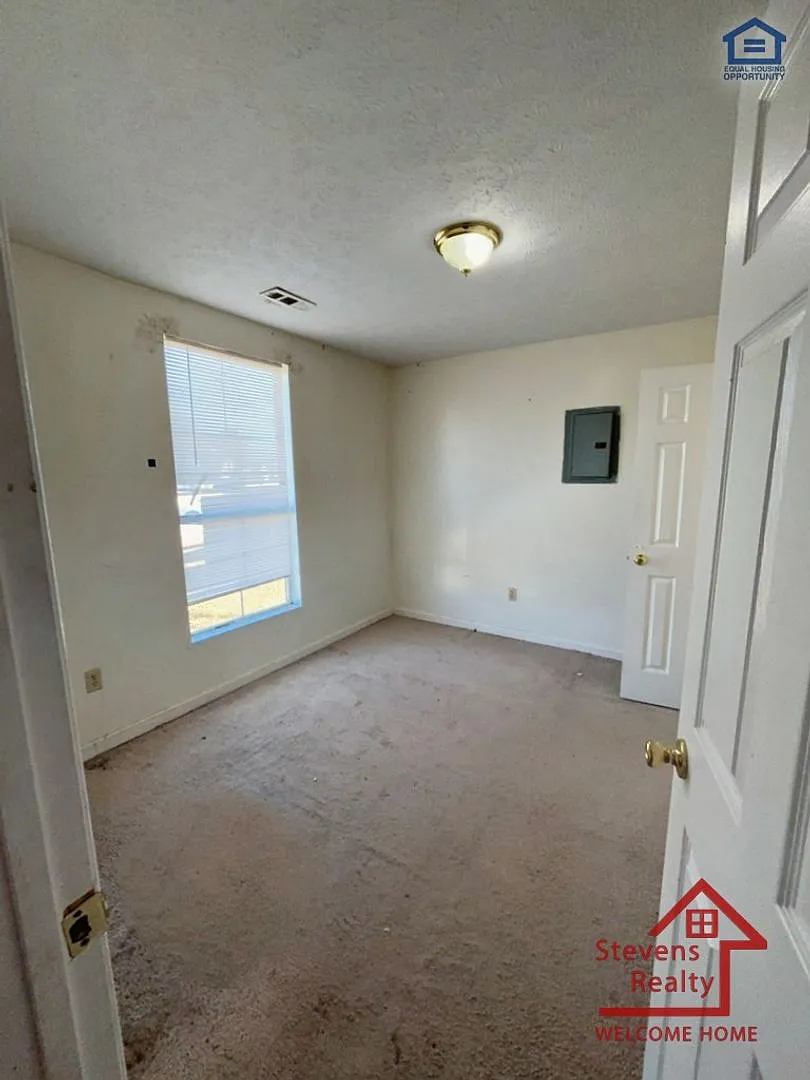 50% Off first months rent! | Country Charm Awaits — Photo 4
