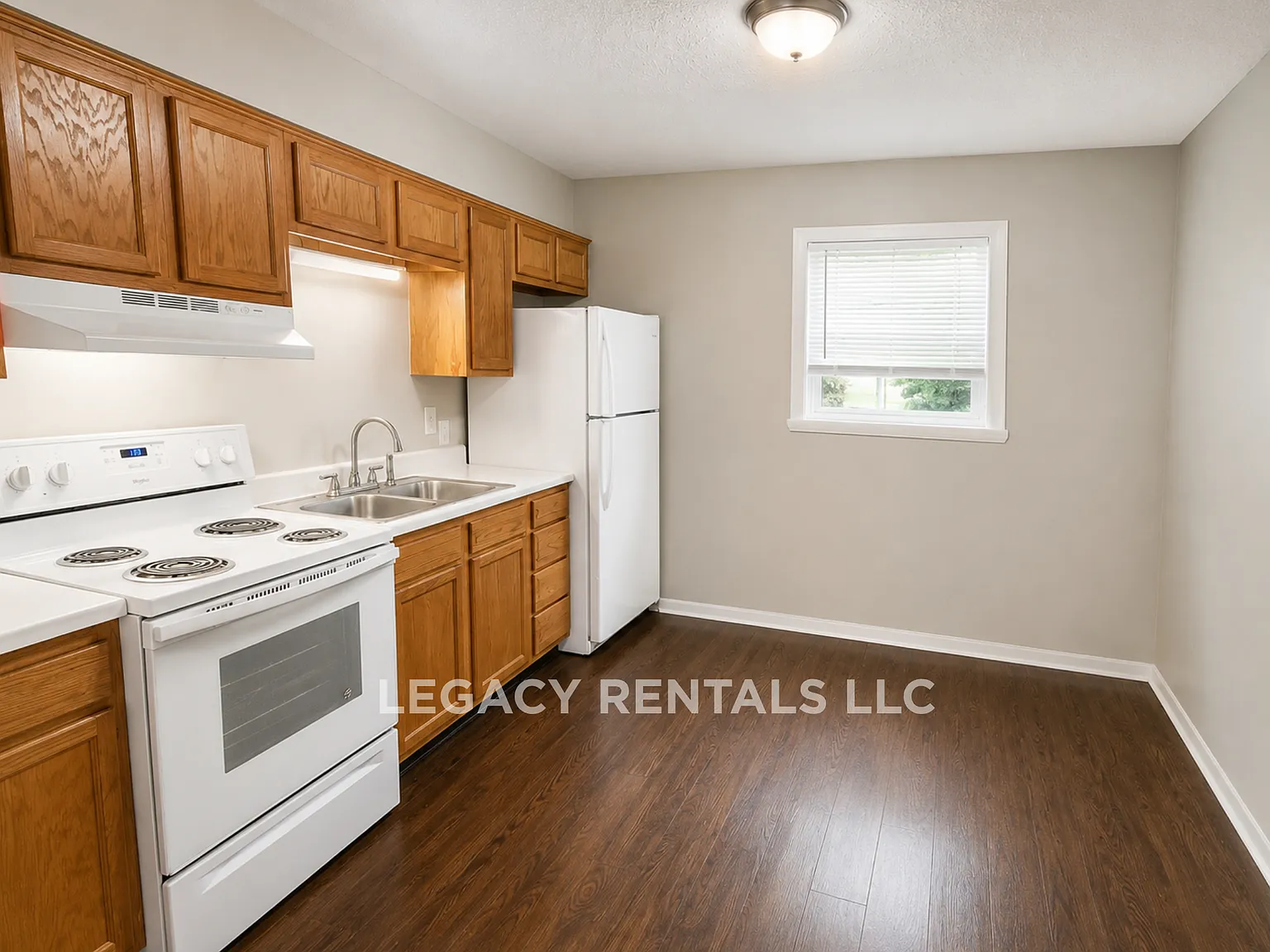 107 Robbins Drive - 15 — Photo 2