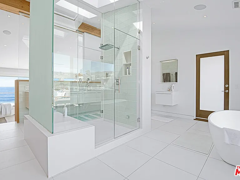 23536 Malibu Colony Rd — Photo 20